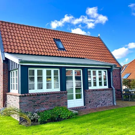 Holiday home Haus Luesthuuske